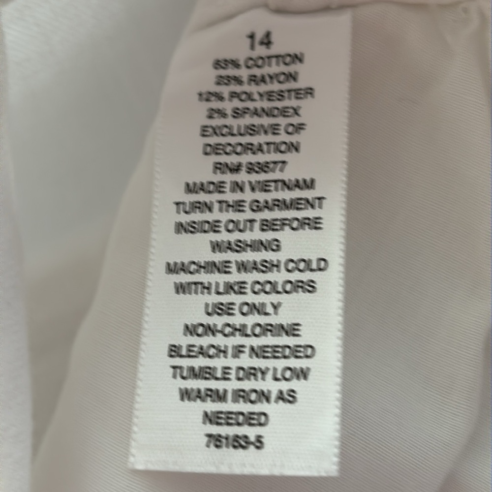 Ryegrass Women's High Waisted Semi Flare White Jeans - Picture 10 of 15